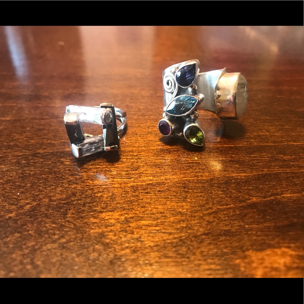 2 silver rings